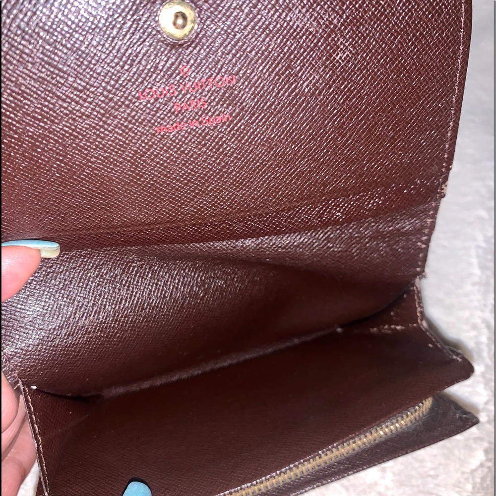 👑✅PRICE FIRM✅ AUTHENTIC Louis Vuitton Damier Wallet - Picture 10 of 17